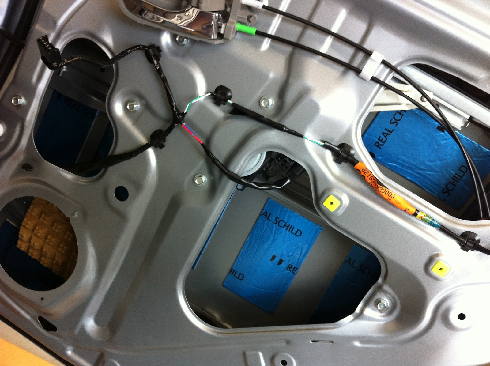 SO WHAT? ダイハツミライースにデッドニング